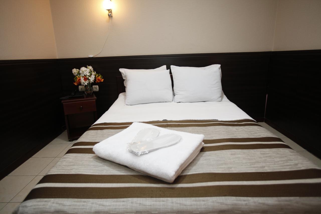 Route Hotel Tbilisi Bagian luar foto